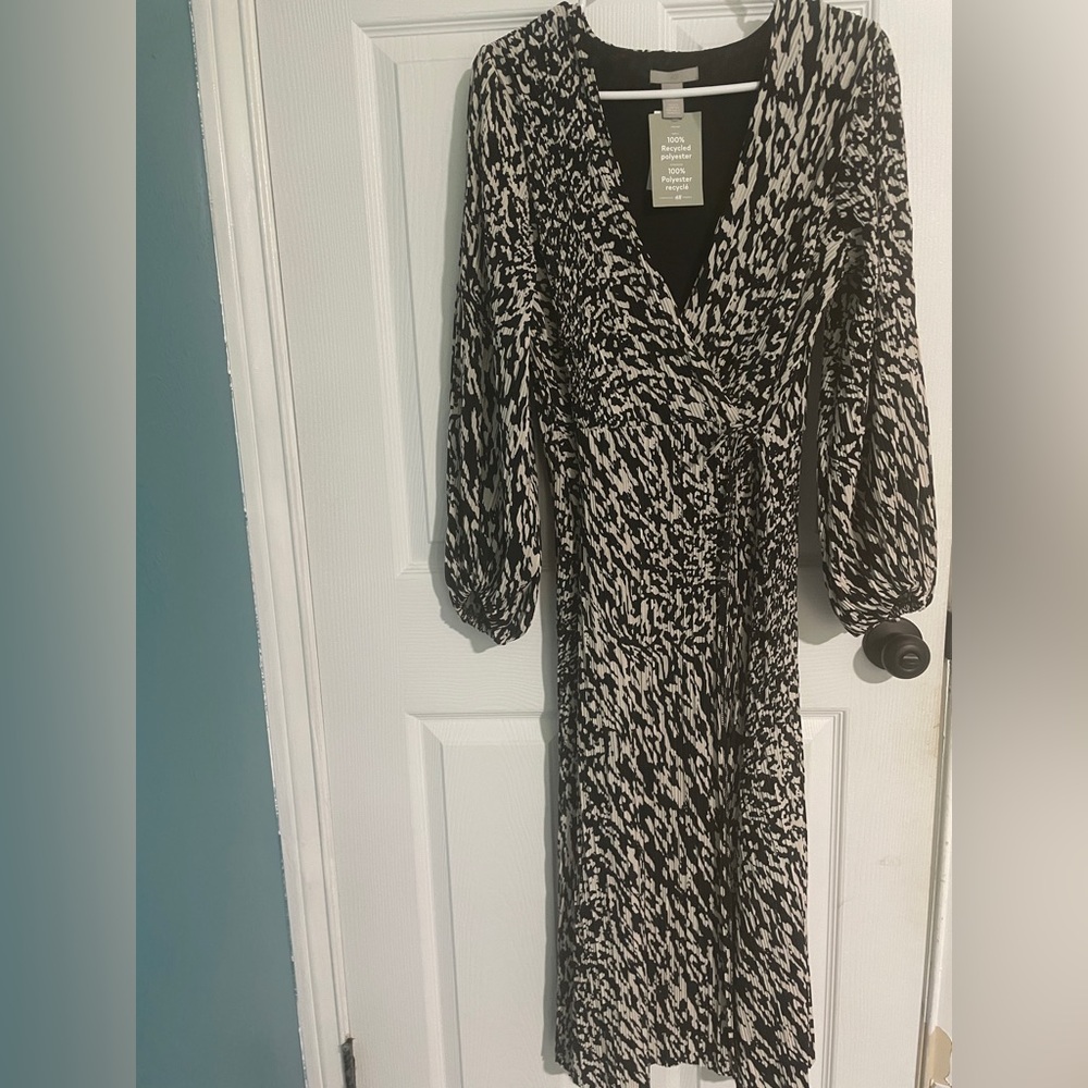 Women’s H&M dress size M NWT